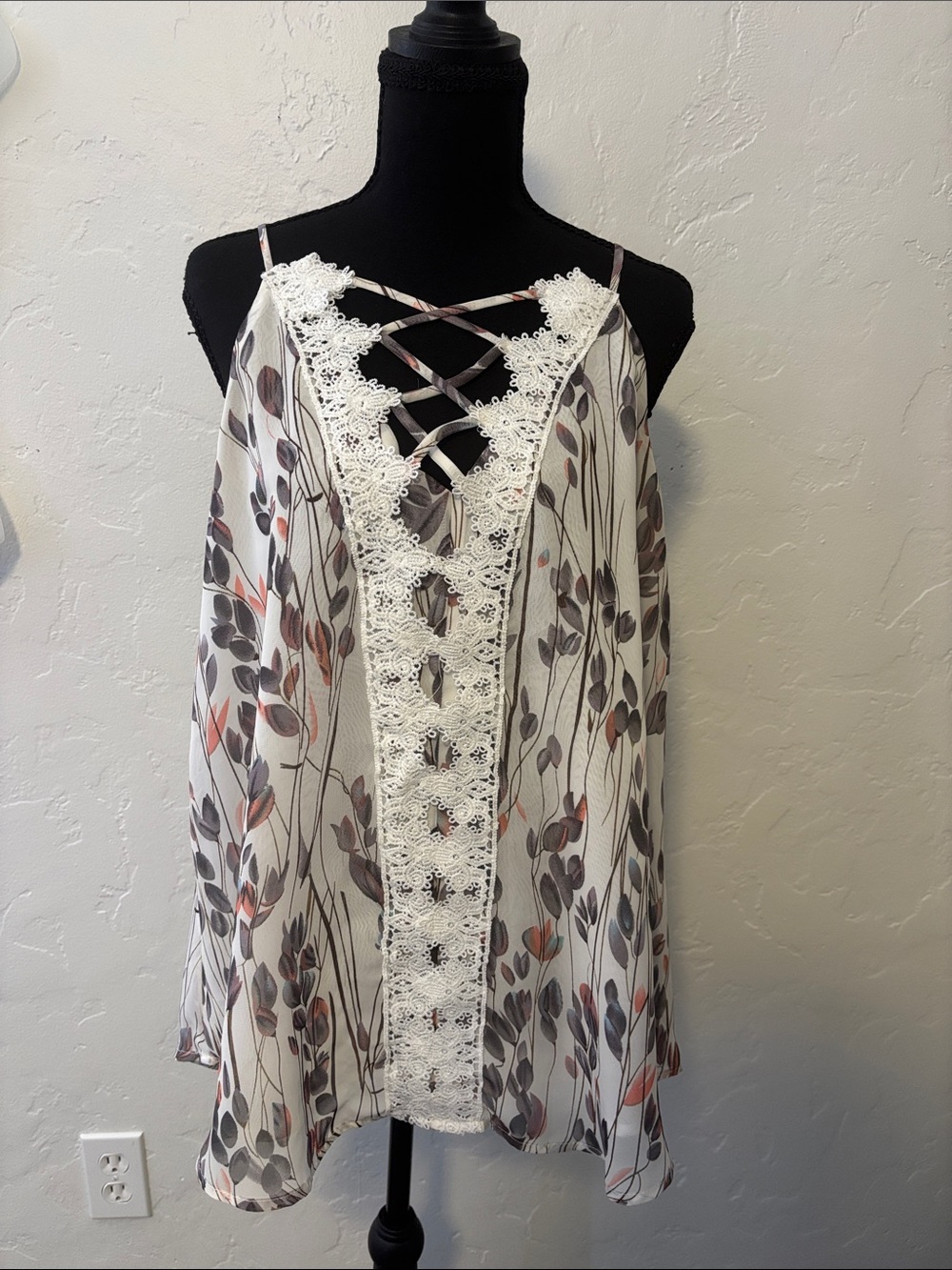 Lace-Trim Floral Spaghetti Strap Cami Tank - White with Neutral Floral